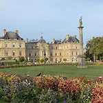 Another Attractive Flat Near By St-Germain, St-Placide