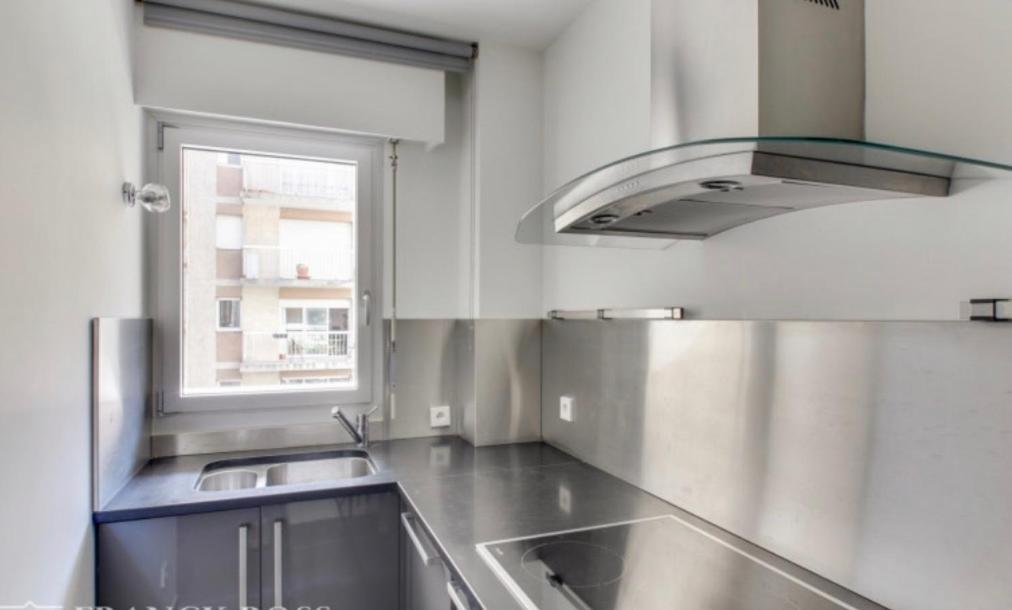 Another Attractive Flat Near By St-germain, St-placide Appartement Parijs