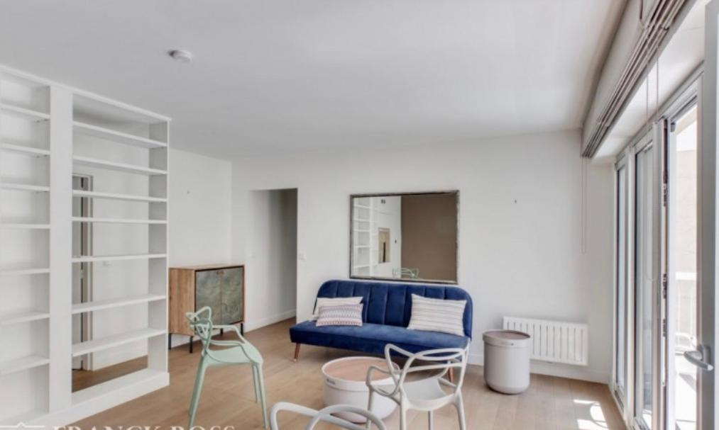 Another Attractive Flat Near By St-germain, St-placide *