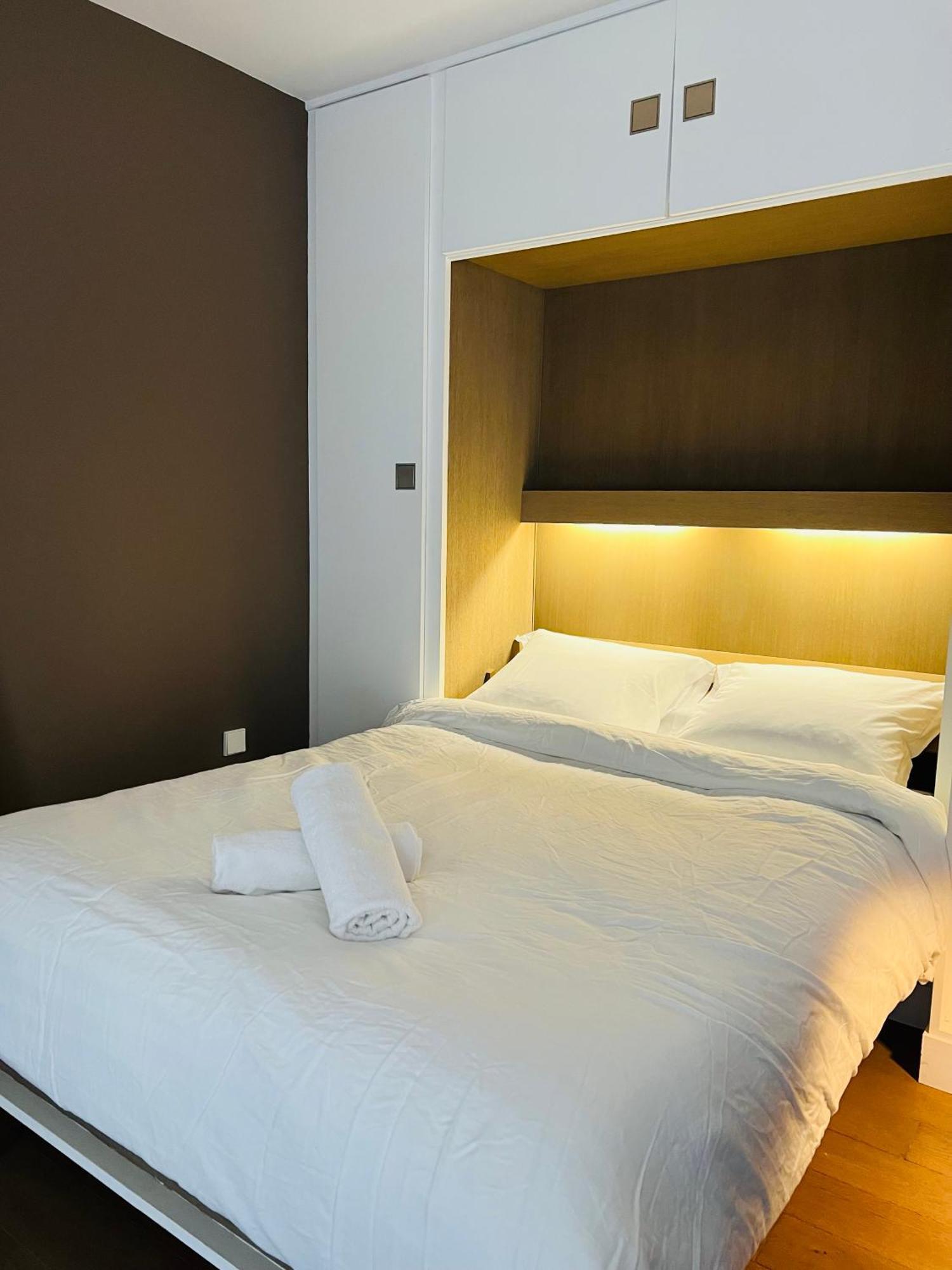 Another Attractive Flat Near By St-germain, St-placide Appartement *